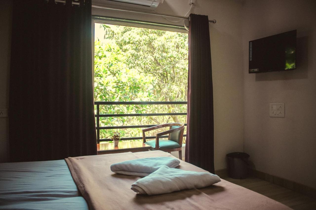 Blue Sea Residency Алибаг Екстериор снимка
